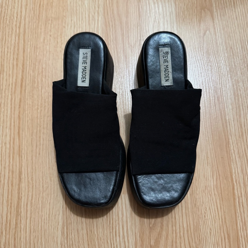 Steve Madden Slinky30 Women's Black Slide Sandals
